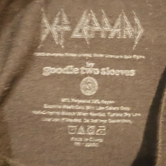 Def Leppard Crop Tank Top - Picture 2 of 3